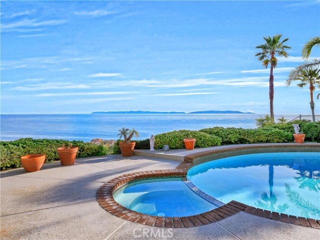 Pool Catalina View