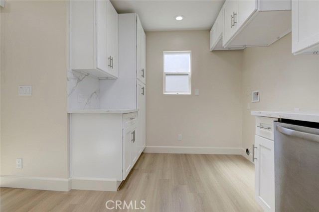 Detail Gallery Image 11 of 27 For 5709 Beck Ave, North Hollywood,  CA 91601 - 2 Beds | 2 Baths