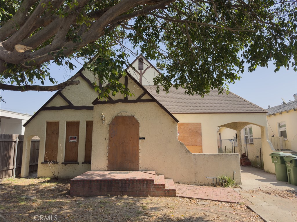 3021 Glenhurst Avenue