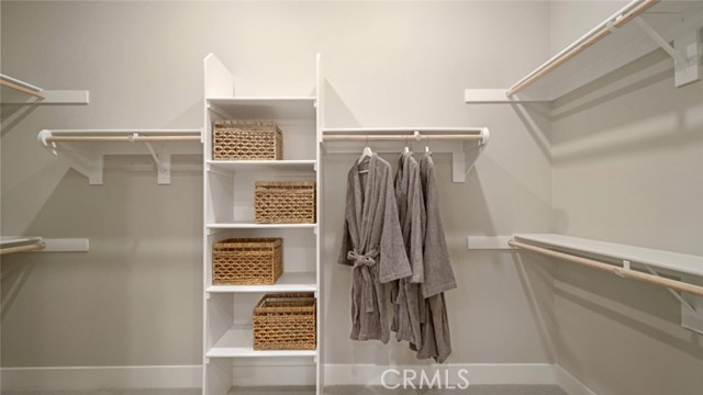 29452 Via Diamante, Valencia CA: https://media.crmls.org/medias/dc69fddd-9938-4390-b865-73ba4ac8f438.jpg