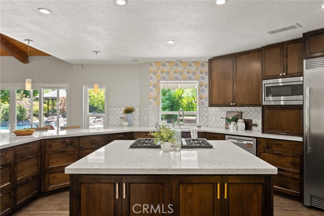 615 Crimson Court, Chico CA: https://media.crmls.org/medias/dc6a2f28-c465-455e-8031-8e2adbf5ab8a.jpg