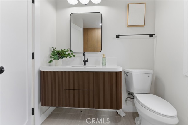 Detail Gallery Image 27 of 42 For 2010 Golden, Long Beach,  CA 90806 - 3 Beds | 2 Baths