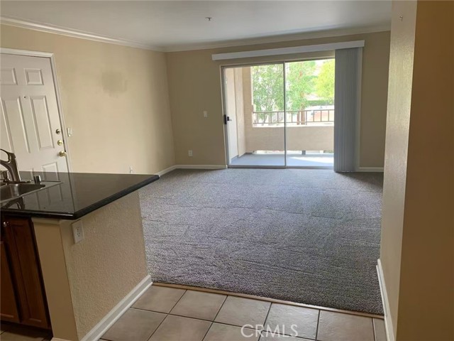 Detail Gallery Image 5 of 11 For 1980 Las Colinas Cir #206,  Corona,  CA 92879 - 1 Beds | 1 Baths