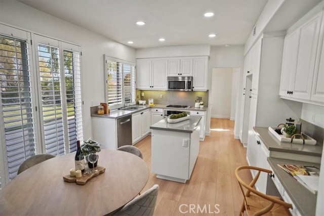 Image 4 of 28 For 26104 Singer Place