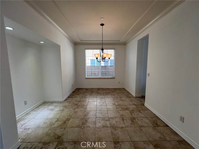 15688 Portenza Drive, Fontana CA: https://media.crmls.org/medias/dc6ba72a-70be-4d24-843f-b64f08e567c7.jpg