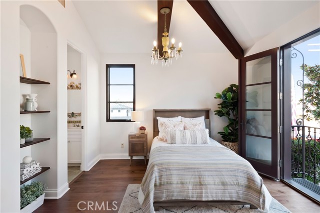 1725 Oak Avenue, Manhattan Beach, California 90266, 4 Bedrooms Bedrooms, ,4 BathroomsBathrooms,Residential,Sold,Oak,SB21251679