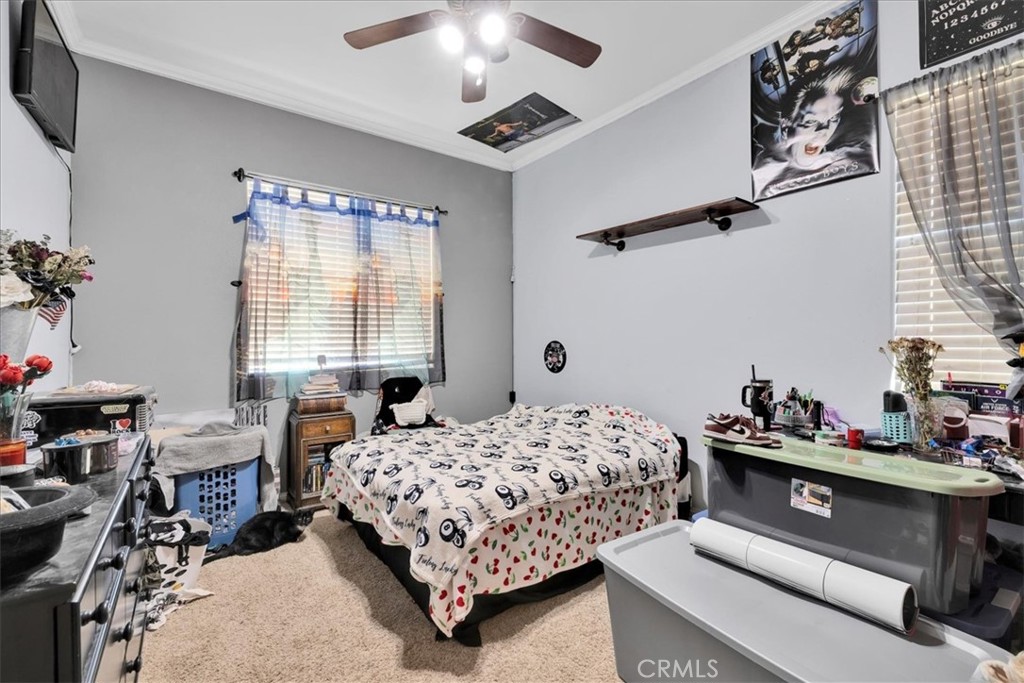 https://media.crmls.org/medias/dc6d3735-ef7d-49f9-b222-1e9c1d9f0976.jpg?preset=X-Large