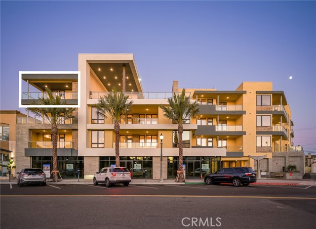 414 Main Street, Huntington Beach CA: https://media.crmls.org/medias/dc6d6111-1f99-49cb-82d0-4a84af4643f0.jpg