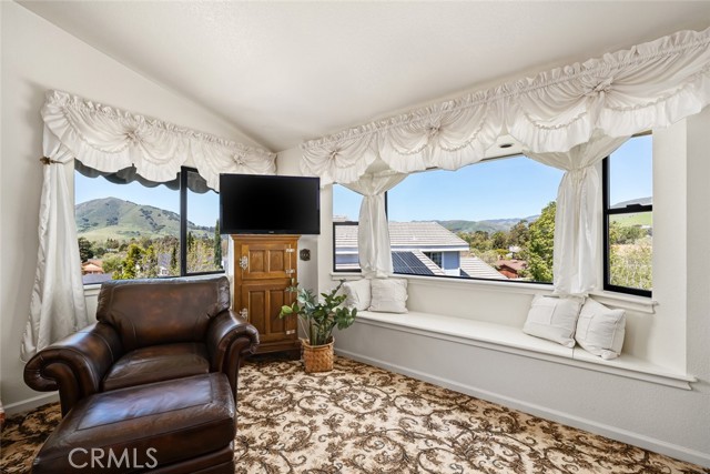Detail Gallery Image 5 of 70 For 2463 Ladera Ct, San Luis Obispo,  CA 93401 - 3 Beds | 3 Baths