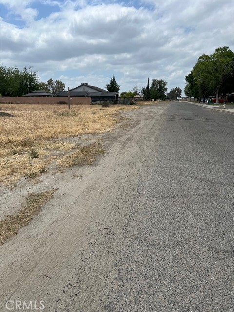 99 Patterson Avenue, Corcoran CA: https://media.crmls.org/medias/dc6dbe18-a082-4b1c-8979-0e094cded344.jpg