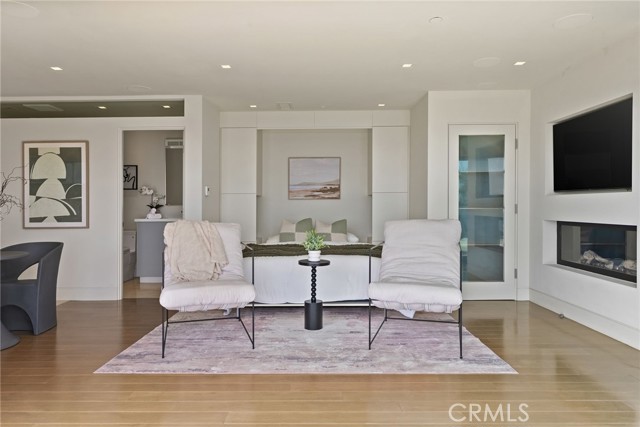 900 Gainsborough Drive, Laguna Beach CA: https://media.crmls.org/medias/dc6ee69b-660f-4a2b-87e6-8c3f285c6039.jpg