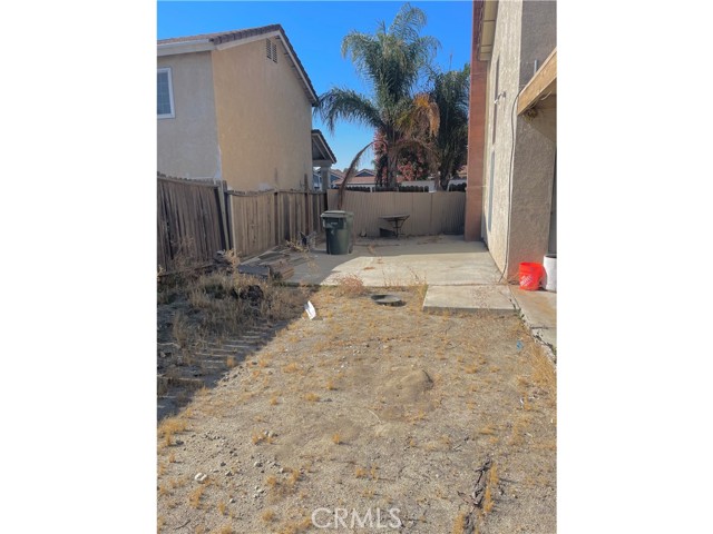 11557 Oakwood, Fontana CA: https://media.crmls.org/medias/dc6f35a6-e1ee-4f7a-b114-73249e66215d.jpg