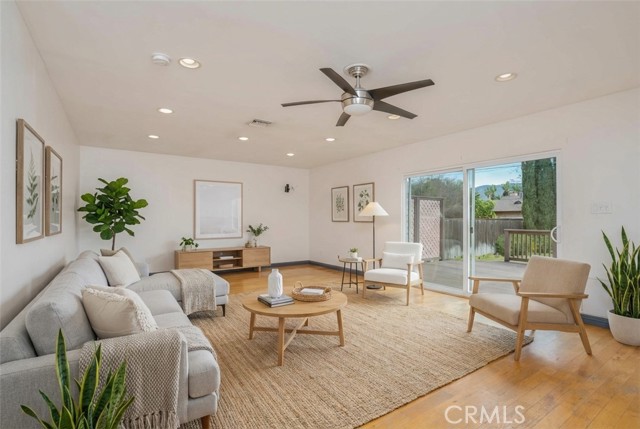 Detail Gallery Image 27 of 50 For 1420 N Frederic, Burbank,  CA 91505 - 3 Beds | 2/1 Baths