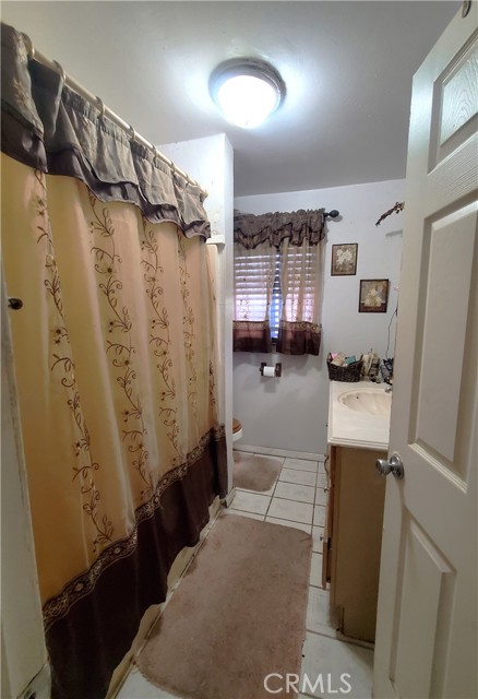 Detail Gallery Image 10 of 25 For 3602 Randolph, Bell,  CA 90201 - – Beds | – Baths