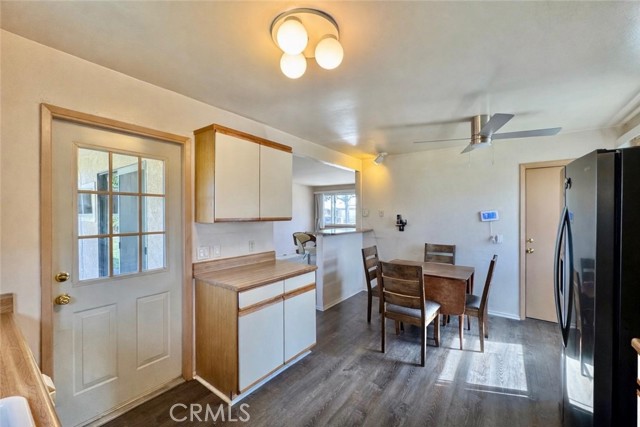 Detail Gallery Image 4 of 19 For 605 Juniper Ave, Fullerton,  CA 92833 - 4 Beds | 2 Baths