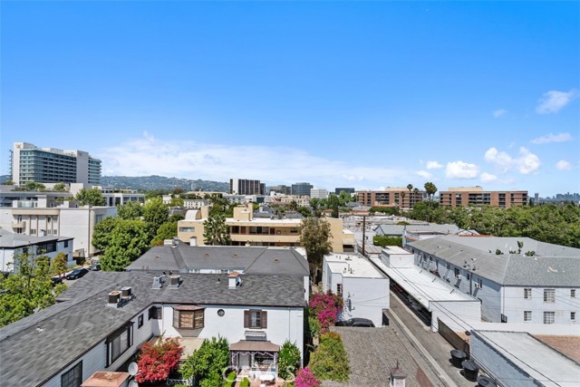 9950 Durant Drive, Beverly Hills CA: https://media.crmls.org/medias/dc6fa5d6-eaee-4736-b980-2f5e66259f96.jpg
