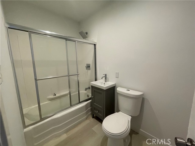 Detail Gallery Image 12 of 15 For 1152 E 77th, Los Angeles,  CA 90001 - 1 Beds | 1 Baths