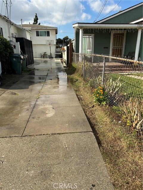 Image 1 of 4 For 11031 Eastwood Avenue