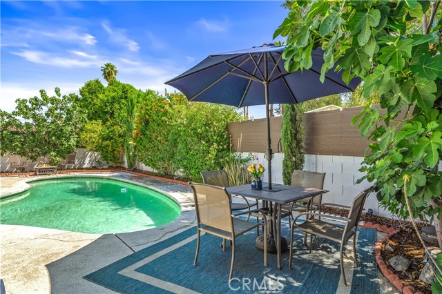 43160 Virginia Avenue, Palm Desert CA: https://media.crmls.org/medias/dc72a1e7-44d9-41b9-9e00-5e090653a5e1.jpg