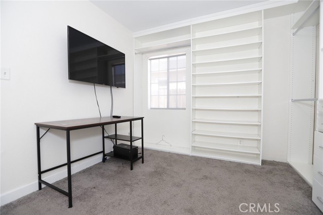 3 Bed Home for Sale in Hawthorne, California