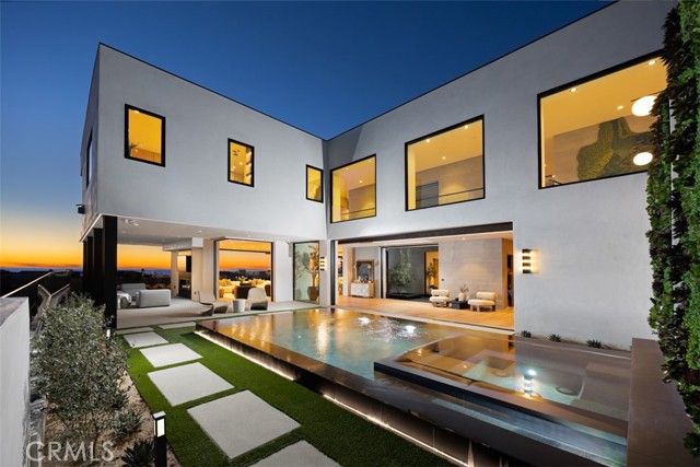 53 Montecito, Corona del Mar CA: https://media.crmls.org/medias/dc73ef51-936a-4c55-b649-52d44a74f769.jpg