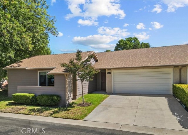 Detail Gallery Image 1 of 1 For 20042 Avenue of the Oaks, Newhall,  CA 91321 - 2 Beds | 2 Baths