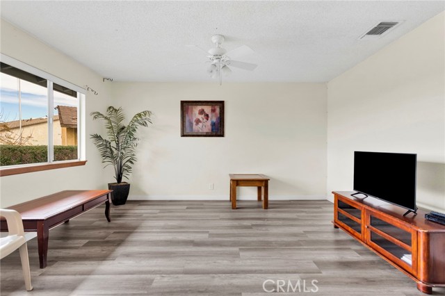 Detail Gallery Image 7 of 61 For 936 Pinon, Barstow,  CA 92311 - 4 Beds | 2 Baths