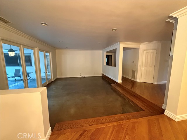 Detail Gallery Image 13 of 15 For 16248 Darcia Pl, Encino,  CA 91436 - 4 Beds | 4 Baths