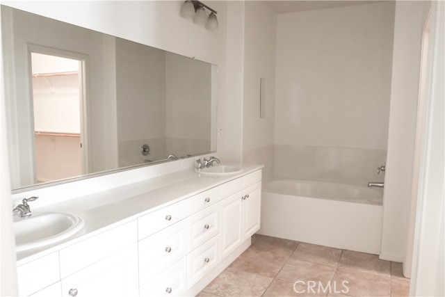 3591 Sacramento Drive, San Luis Obispo CA: https://media.crmls.org/medias/dc7636aa-247e-4fca-a62c-825621d36333.jpg