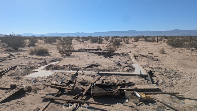 Detail Gallery Image 13 of 16 For 35063 Chanera, Newberry Springs,  CA 92365 - – Beds | – Baths