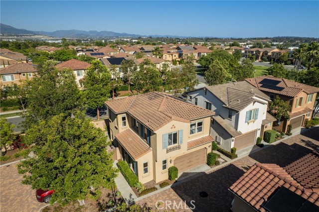 15 Clover, Lake Forest CA: https://media.crmls.org/medias/dc782936-7c47-455c-b0ca-59493a5dd1c5.jpg