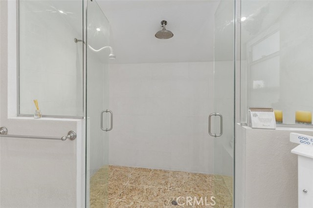 Detail Gallery Image 22 of 38 For 30249 Point Marina Dr, Canyon Lake,  CA 92587 - 3 Beds | 2/1 Baths