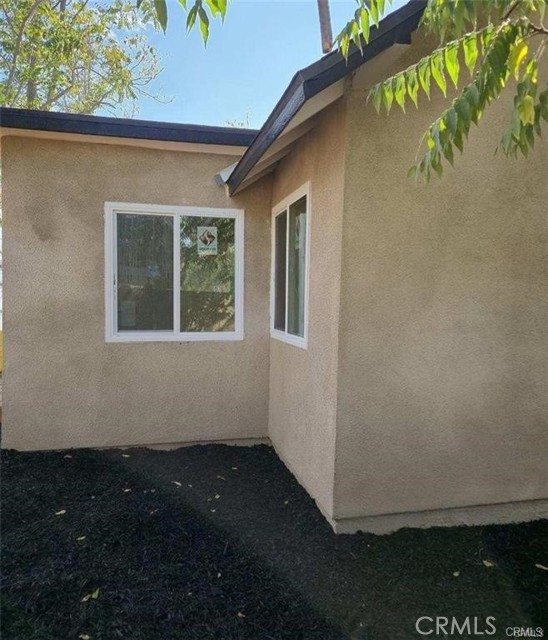 Detail Gallery Image 5 of 15 For 434 Highland, Riverside,  CA 92507 - 3 Beds | 1 Baths