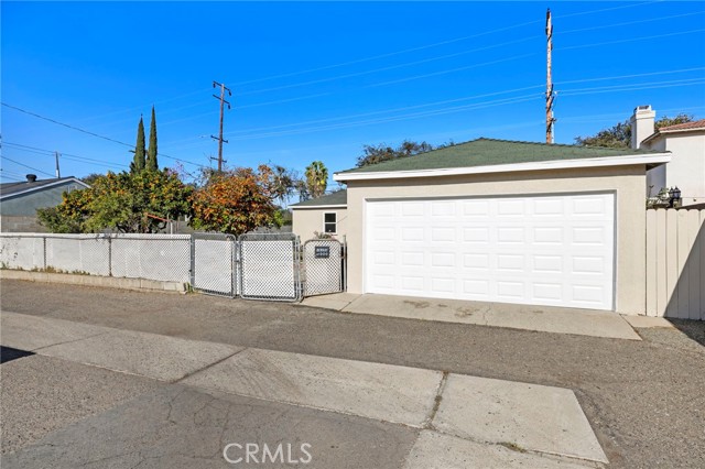 Detail Gallery Image 35 of 45 For 2100 W Valencia Dr, Fullerton,  CA 92833 - 3 Beds | 1 Baths