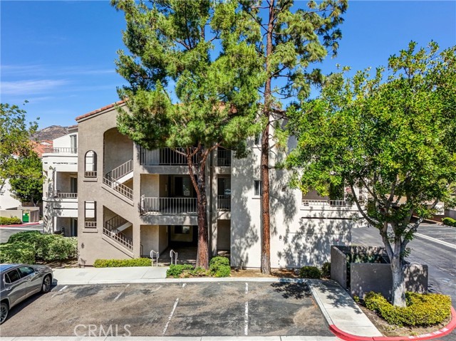 Detail Gallery Image 27 of 31 For 1980 Las Colinas Cir #301,  Corona,  CA 92879 - 2 Beds | 2 Baths