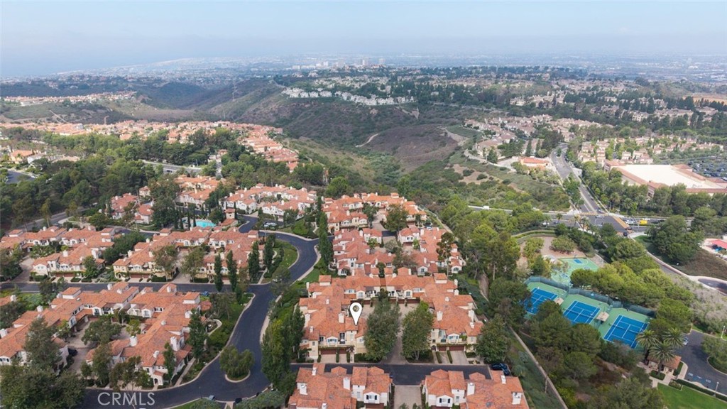 MLS #OC25193732 image #39