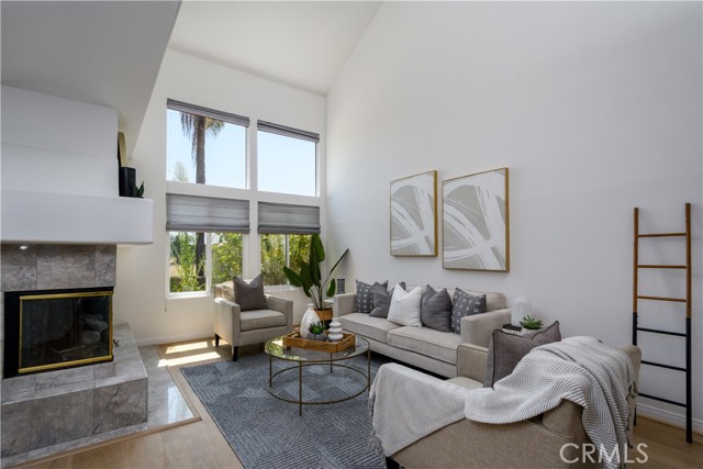 Detail Gallery Image 2 of 31 For 17 via Athena, Aliso Viejo,  CA 92656 - 2 Beds | 2/1 Baths