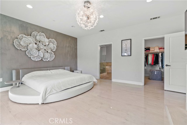 Detail Gallery Image 51 of 69 For 6920 Valmont #5,  Tujunga,  CA 91042 - 4 Beds | 3 Baths