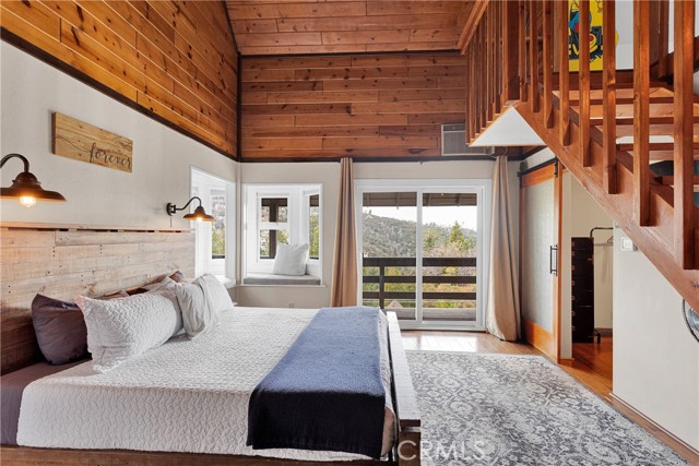 825 Grass Valley Road, Lake Arrowhead CA: https://media.crmls.org/medias/dc7ad8a7-687f-4aeb-b00a-de060d5da79d.jpg