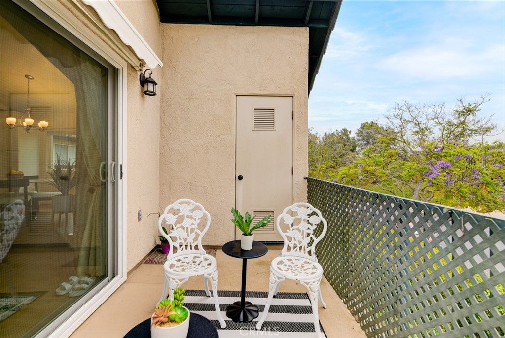 11305 Avenida De Los Lobos - photo 14
