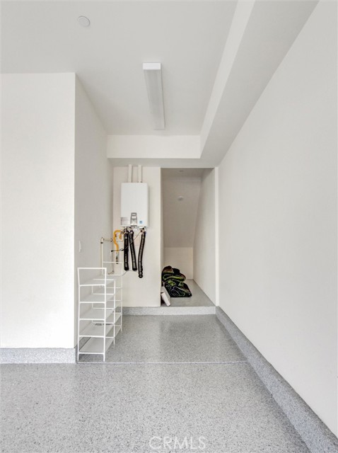 230 Sora, Irvine CA: https://media.crmls.org/medias/dc7bc738-e609-462a-914e-a4f3bab461b1.jpg