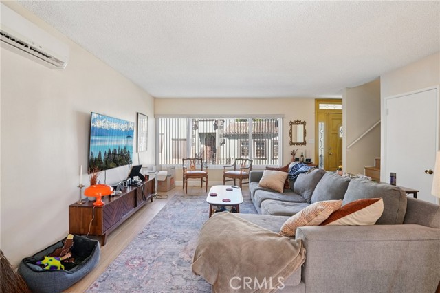 Detail Gallery Image 3 of 44 For 2305 Silver Ridge Ave, Los Angeles,  CA 90039 - 6 Beds | 6 Baths