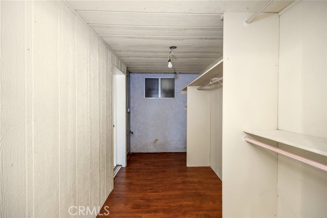 4060 Olive Street, Chino CA: https://media.crmls.org/medias/dc7c28cd-8826-46dc-8b83-a18a60069183.jpg