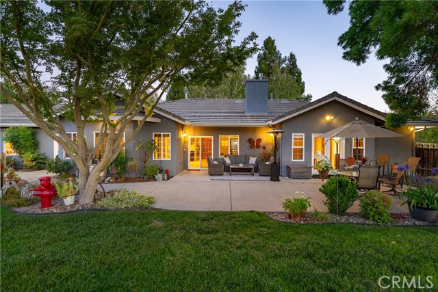 Detail Gallery Image 5 of 64 For 820 Golden Meadow Dr, Paso Robles,  CA 93446 - 5 Beds | 3 Baths