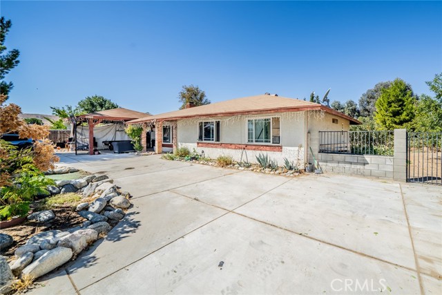 Detail Gallery Image 1 of 50 For 40903 161st St, Lancaster,  CA 93535 - 3 Beds | 2 Baths