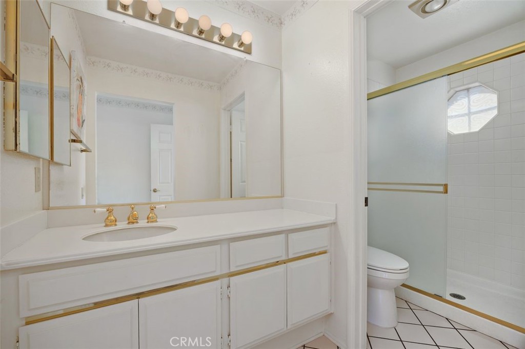 https://media.crmls.org/medias/dc7e4ba1-66bc-4475-ae46-67e01130afac.jpg?preset=X-Large