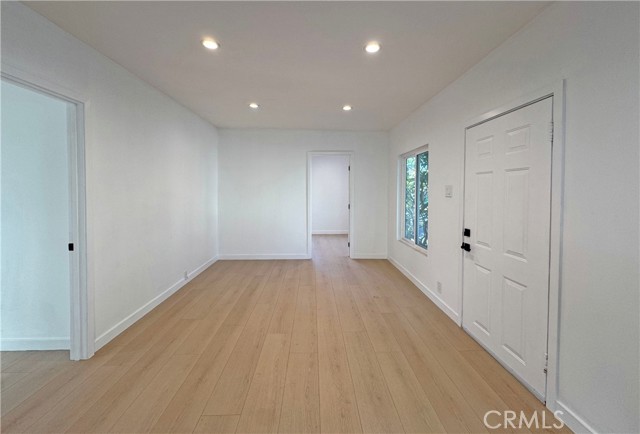 Detail Gallery Image 2 of 17 For 800 Rosemont Ave, Los Angeles,  CA 90026 - 2 Beds | 1 Baths