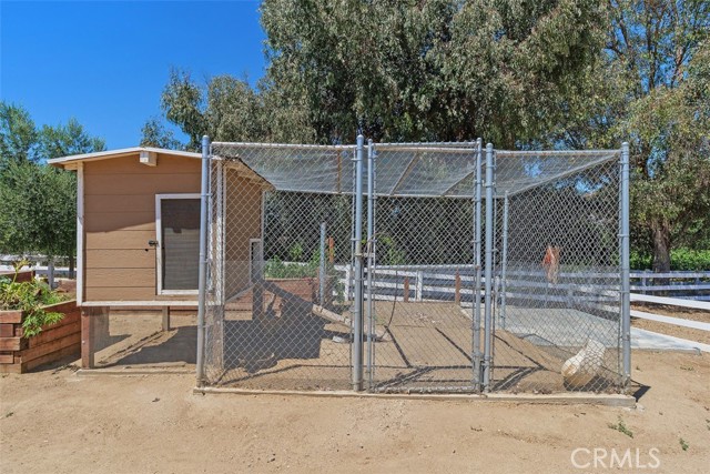 37789 Avenida La Cresta, Murrieta CA: https://media.crmls.org/medias/dc7f689c-062b-4155-b7d5-f603a61d8e34.jpg