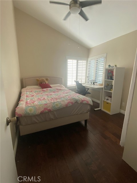 2408 N North Creek Lane, Fullerton CA: https://media.crmls.org/medias/dc7f9878-7ae9-4f4d-9b79-a2d9843e2b17.jpg
