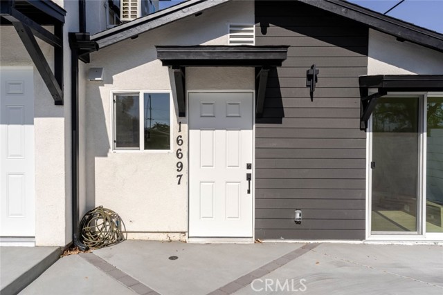 Detail Gallery Image 2 of 9 For 16697 Mckeever St, Granada Hills,  CA 91344 - 1 Beds | 1 Baths